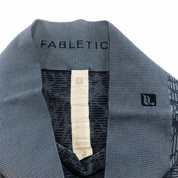 Fabletics Sebastian Seamless Capri Legging Gray - Picture 6 of 10